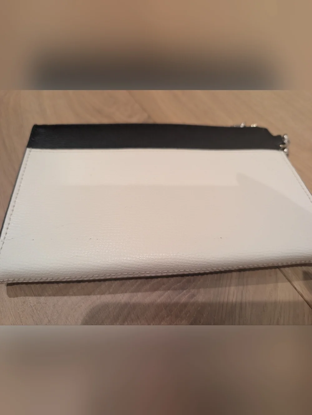 kate spade black and white wristlet